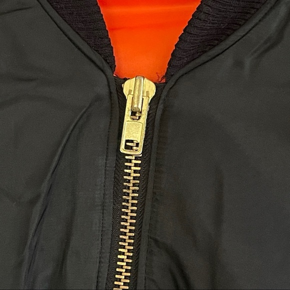 Stylenanda Winter Oversized Bomber Jacket - Picture 3 of 6